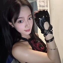 Y2K Dark Rivet Wrist-Wrapped Punk Leather Fingerless Gloves Cosplay Convention Performance Anime Girl Jk Half-Finger Gloves