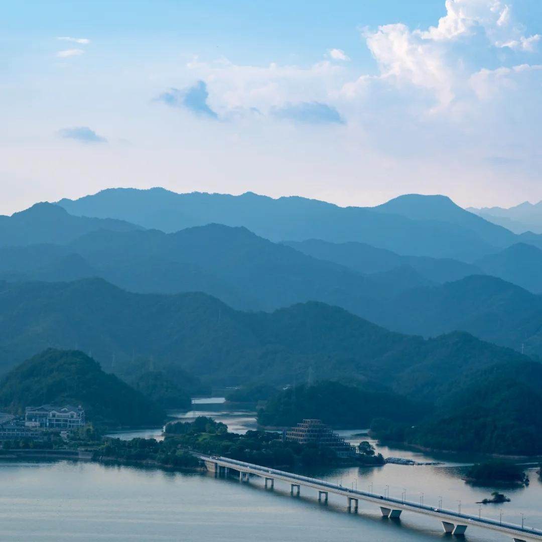 淳安千岛湖中心湖区门票+游船票+岛上自助餐+导游陪同讲解服务