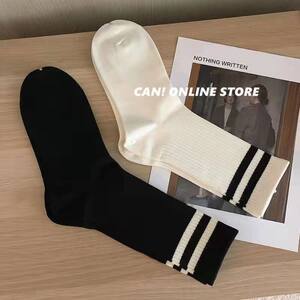 
Striped socks women's ins trend spring and summer new sports style mid-calf socks versatile college style fashion classic black and white
