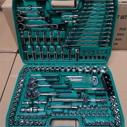 German Quality 150-Piece Auto Repair Tool Set, Complete Set of Car Repair Tools, Universal Socket Tool Set