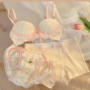 
Tulip luxury couple underwear three-piece set, one for men and one for women, sweet and sexy bra underwear