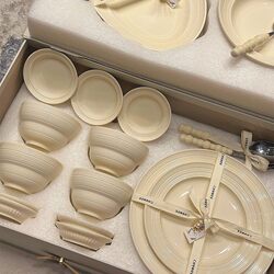 Cream-Style High-End Aesthetic Tableware Set with Bowls, Plates, Chopsticks, and Cutlery for Home Use, 2025 New Model with Underglaze Color, Suitable for Housewarming