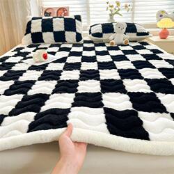 Thickened Student Dormitory Milk Velvet Mattress Pad Single Children's Bed Mat Winter Home Use Fleece Warm Blanket
