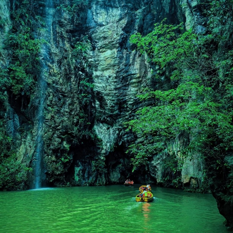 贵阳青岩古镇+天河潭景区私家团含门票包车游上门接送独立出行