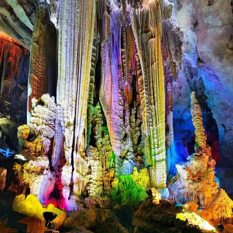 贵阳出发织金洞一日游【私家团+包车游+含门票+上门接送】