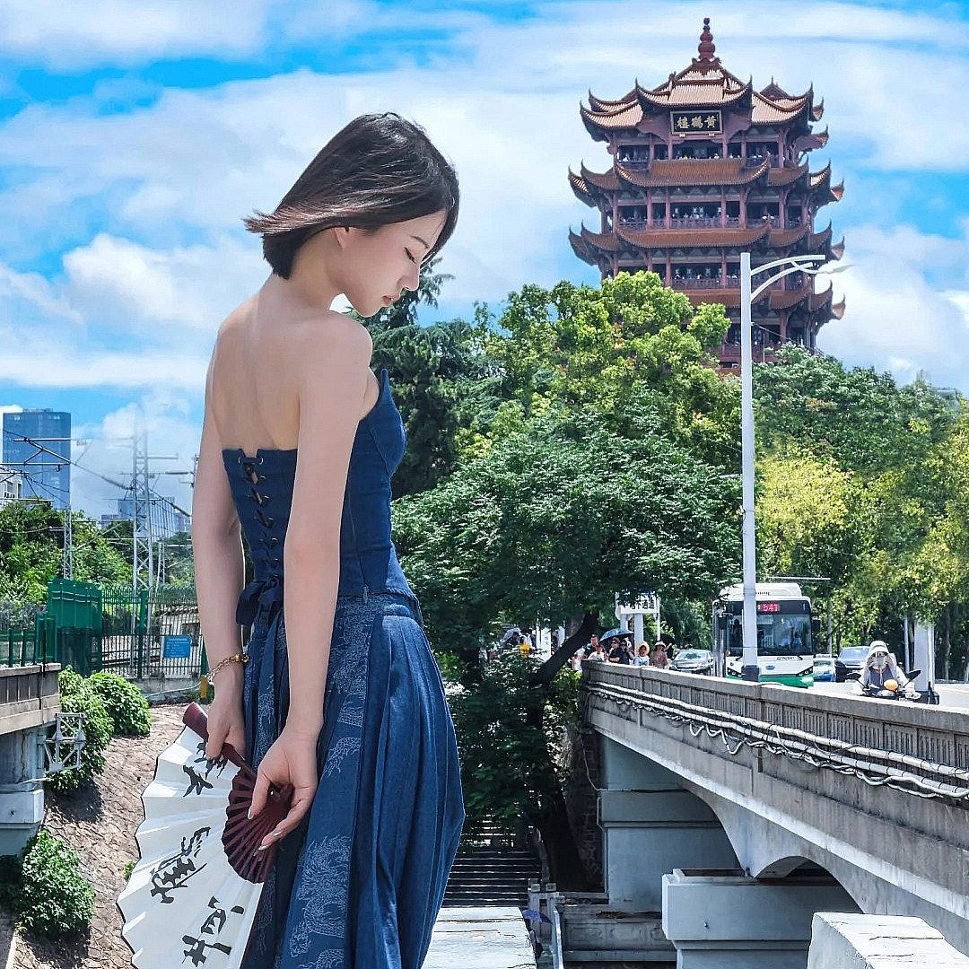 湖北全景旅游十日游 武汉恩施宜昌神农架武当山屏山峡谷10天9晚