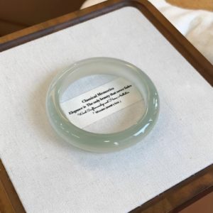 
The most photographed object 'Kong Qing Series' high-end Burmese jade authentic oil green ice seed floating jade bracelet jade treatment