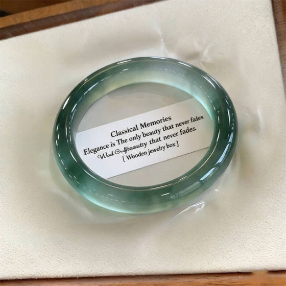 
The most popular thing 'Kong Qing Series' Burmese oil green ice transparent flower jade jade bracelet real jade step-off bracelet treatment