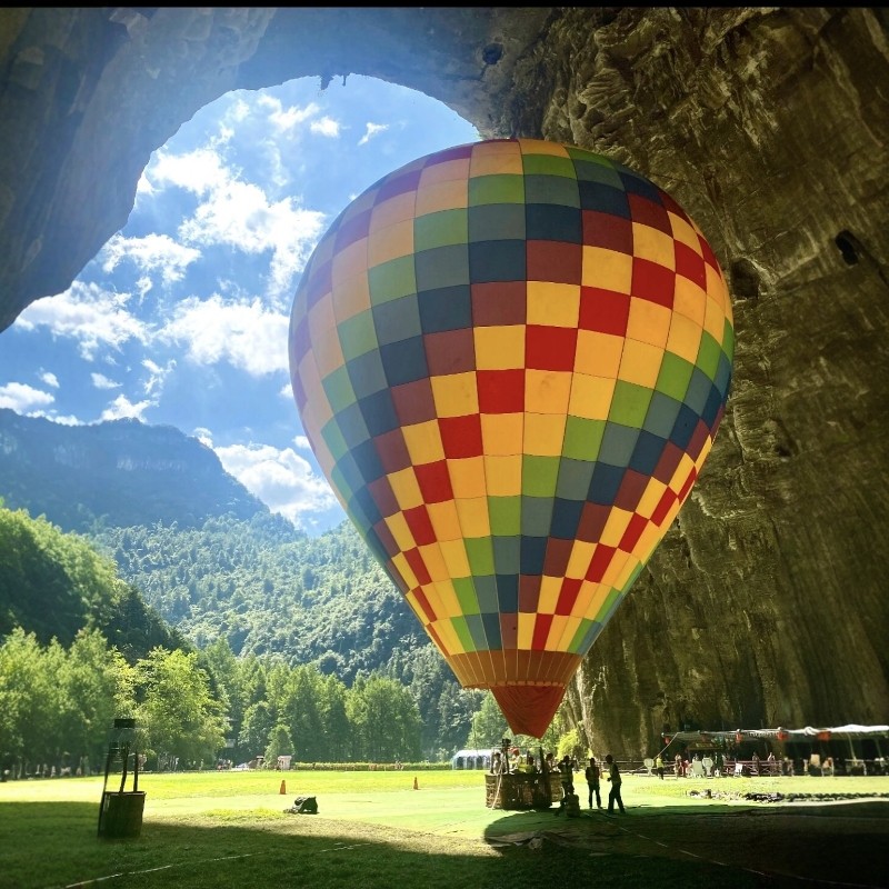 【私家包车游|恩施5日游】 大峡谷+地心谷+狮子关+梭布垭+女儿城
