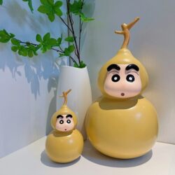 New Crayon Shin-Chan Cute Gourd-Shaped Shin-Chan Trendy Toy Figure for Boys and Girls, Home Decoration Desktop Ornament Gift