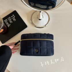 Counter Exclusive Gift Cpb Clé De Peau Beauté Velvet Makeup Case Blue Small Storage Bag Simple and Stylish Portable Makeup Bag