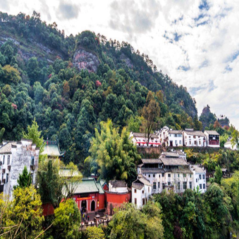 呈坎+齐云山2日1晚跟团游【游呈坎一生无坎,登齐云睹丹霞道境】