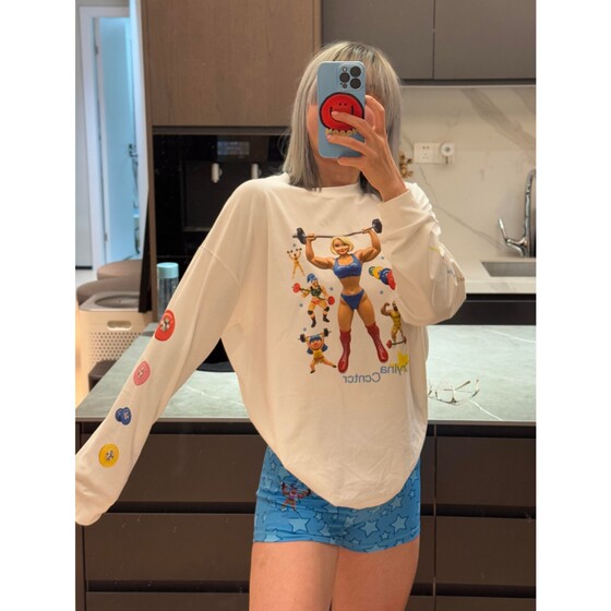 
Nianjiguo fun ins style fitness weightlifting barbell muscle girl printed round neck long sleeve T-shirt for men and women.