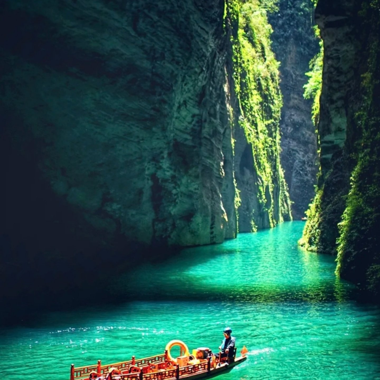 湖北恩施小团5天4晚纯玩恩施大峡谷云龙地缝七星寨女儿城蝴蝶岩