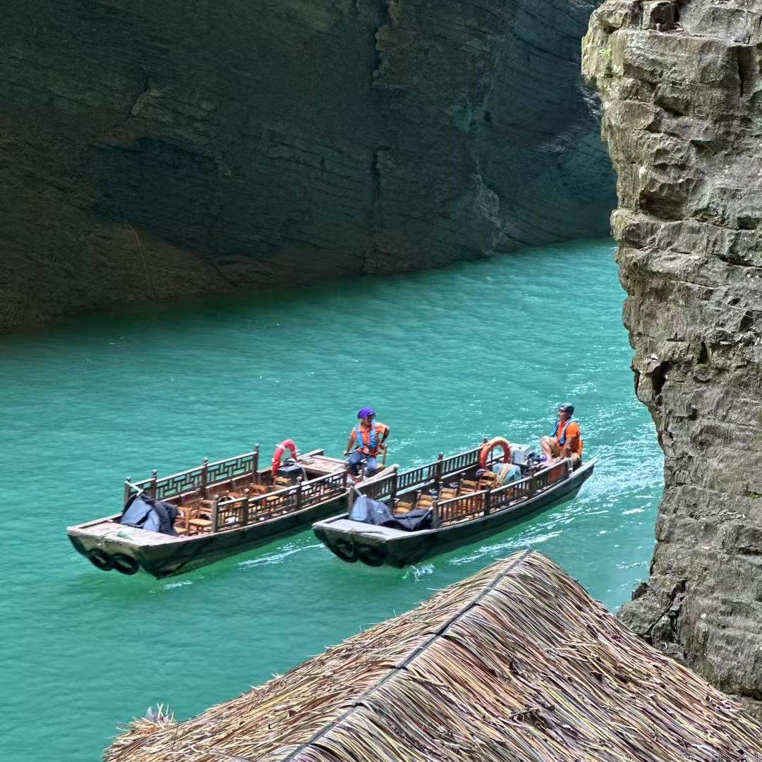 【土司城+女儿城+屏山+宣恩+大峡谷】3天2晚 30人团 纯玩无购物