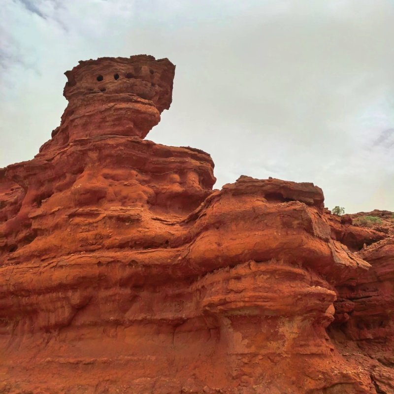 银川-内蒙梦幻大峡谷+乌海湖一日游银川市区上门接