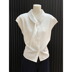 Korean-Style Preppy White Short-Sleeve Shirt for Women, Summer Workwear, Slim Fit, Elegant and Sophisticated Blouse Top