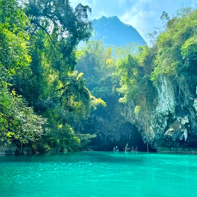 纯玩8人小团 南宁崇左百色巴马河池5天4晚游德天瀑布浩坤湖三门海