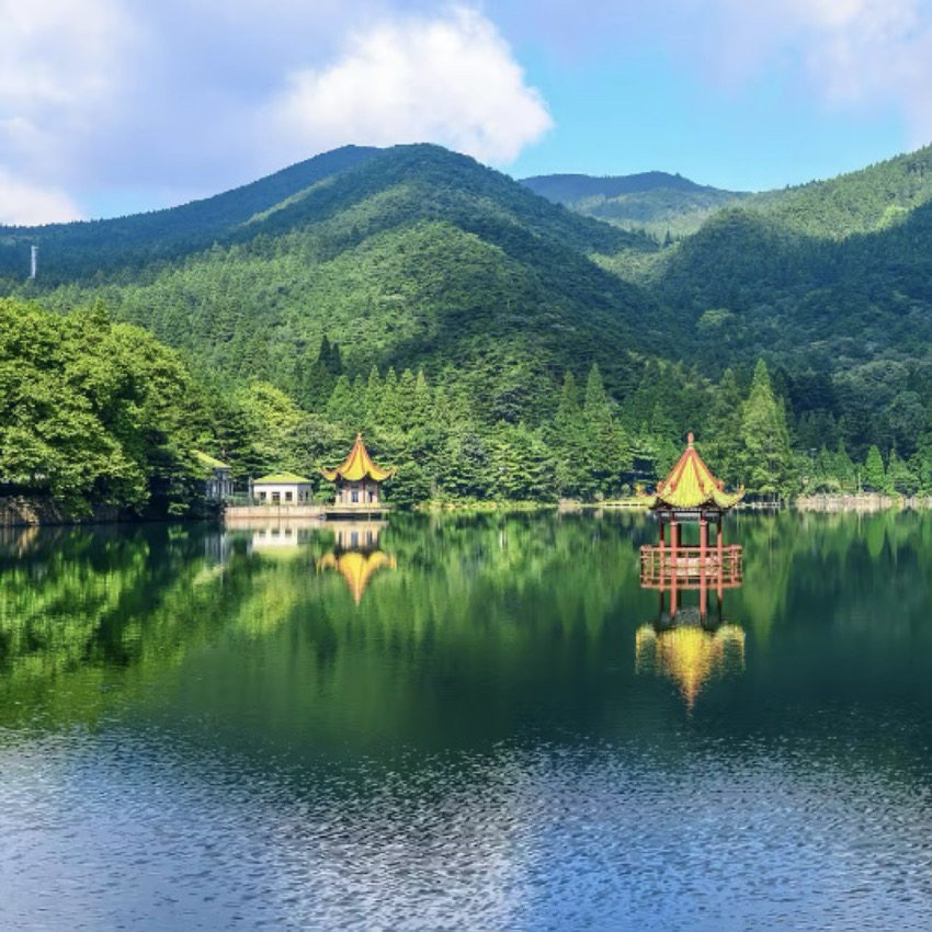 (私家团7)【奢享江西】南庐景望三清婺5日4晚包团(南昌往返)