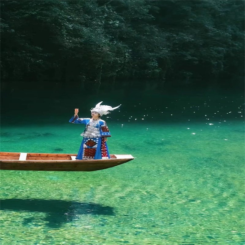 恩施 3天2晚 女儿城/恩施大峡谷/屏山峡谷/宣恩夜景 跟团游必玩