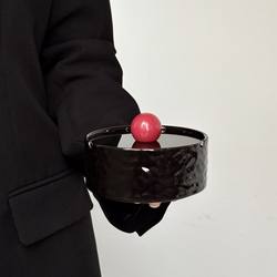 Ceramic High-End Decorative Ashtray with Lid for Desktop, Creative Anti-Fly Ash Design, Suitable for Living Room, Home Use, High-End Personalized Ornament