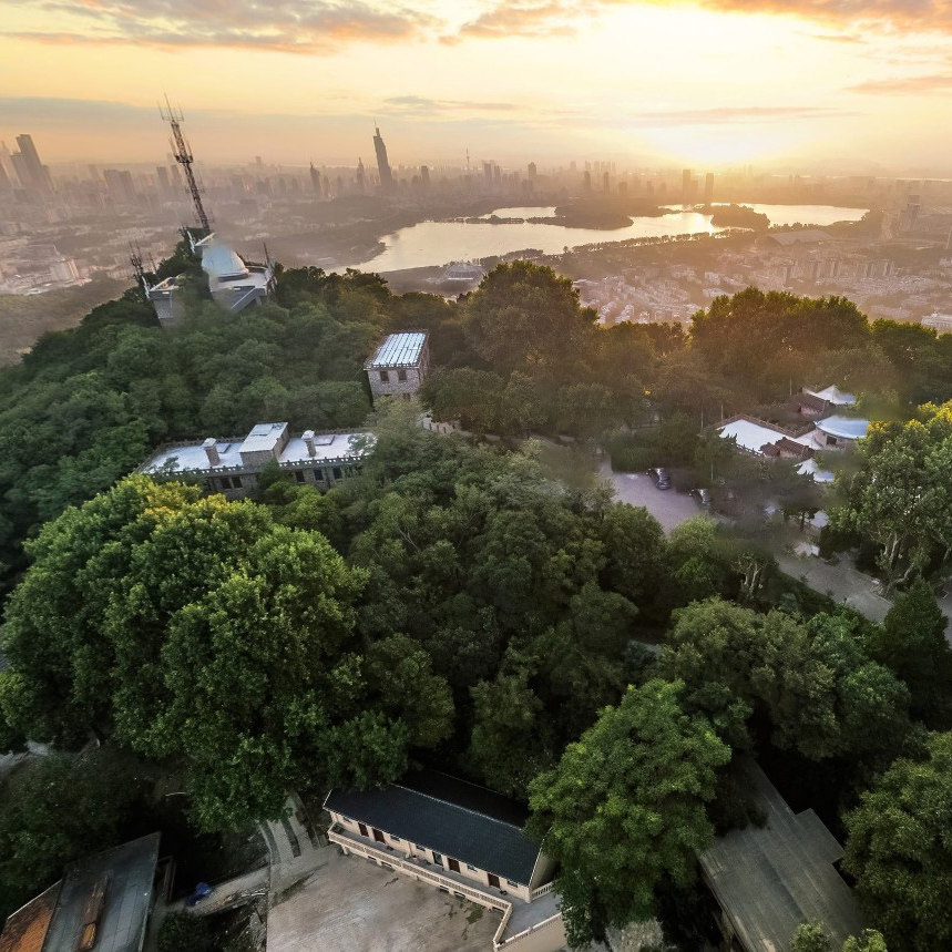 【万卷说·私团】紫金山天文台·含门票+接驳车 专业趣味人工讲解