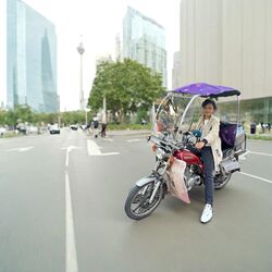 Electric vehicle awning for men and women, motorcycle cold-proof, wind-resistant and rain-proof awning, retractable and retractable awning