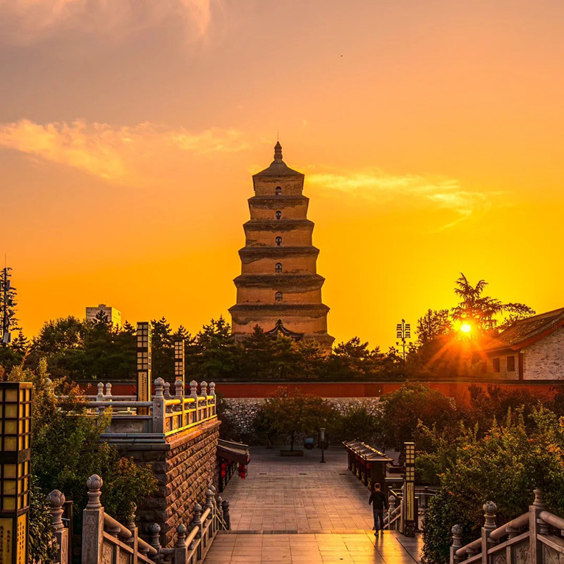 15人纯玩小团 含机票陕西西安旅游秦陵华山大慈恩寺5天4晚跟团游