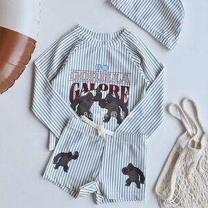 
Baby swimsuit men's summer wear 2025 new children's professional quick-drying split swimsuit boys striped seaside swimming trunks