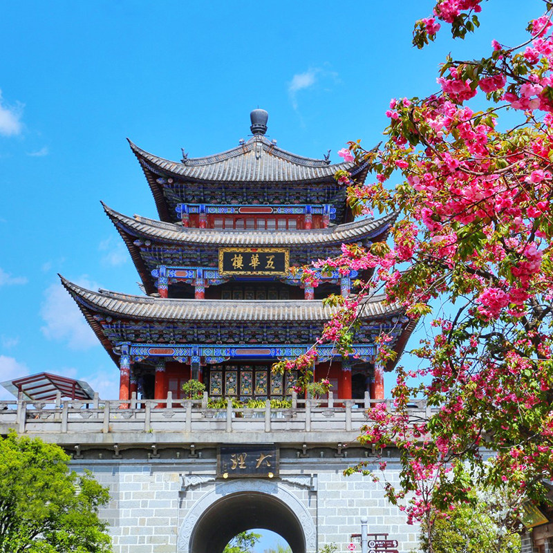 机票+云南昆明大理丽江+香格里拉玉龙雪山+洱海专车自由行8天7晚