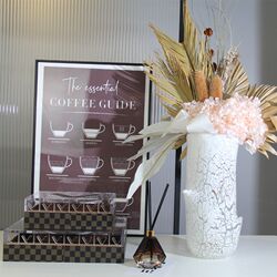 Modern simple model house sales department cloakroom living room sideboard storage box vase floral decoration ornaments