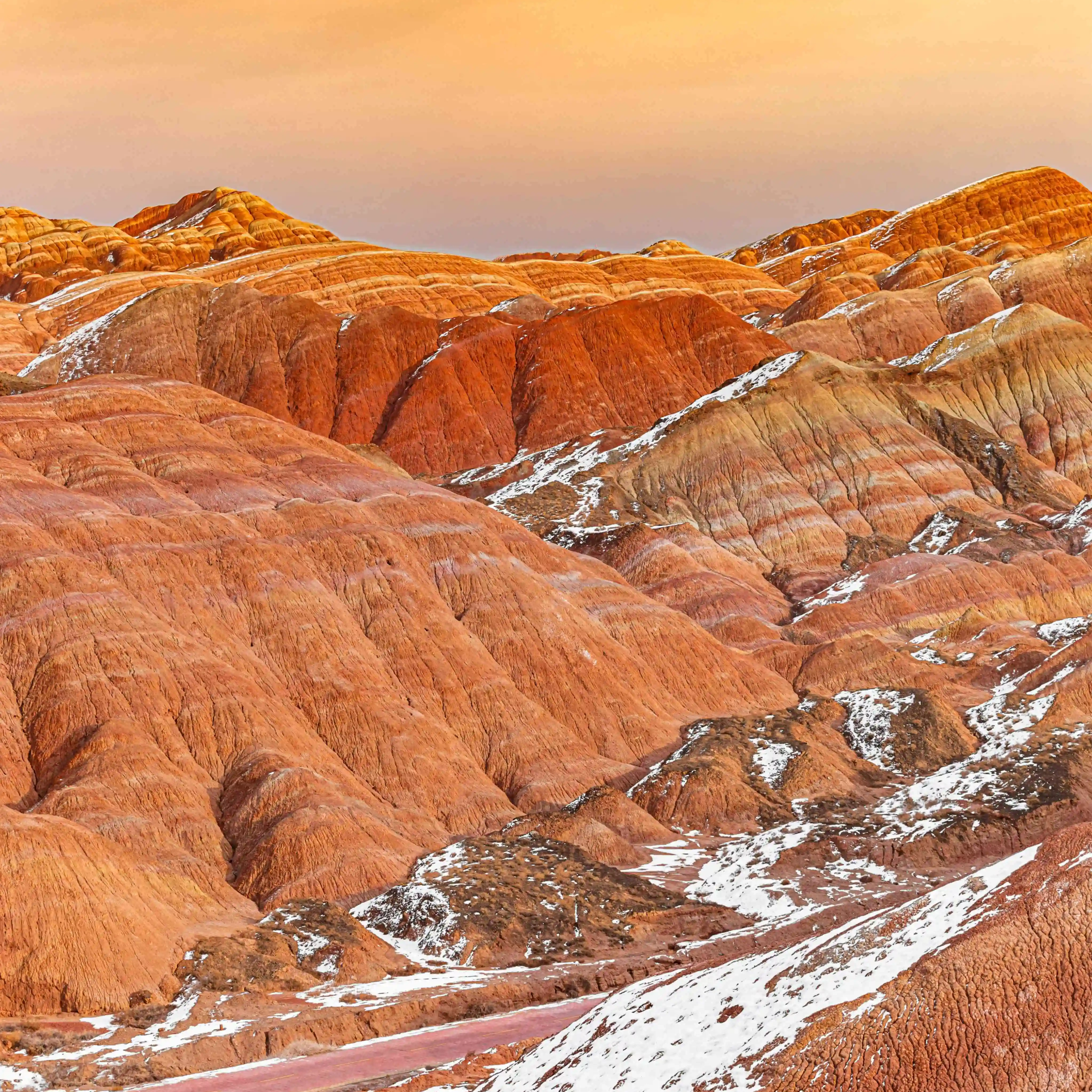 盛华文化国际酒店住宿+张掖七彩丹霞成人门票