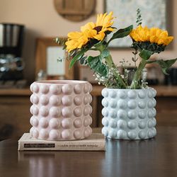 Nordic cream style household vases, flower pots, flower arrangements, large-capacity storage jars, living room desktop ceramic ornaments