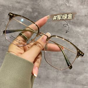 
[Free with 1.61 anti-blue light] Titanium frame without makeup glasses frame myopia woman super light big face flat eyes set man