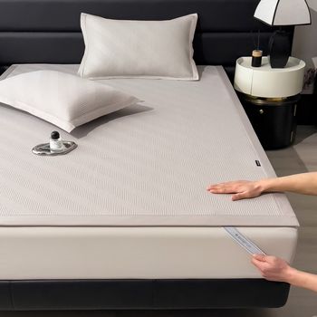 Category A maternal and infant grade ice silk mat three-piece set 2025 new home baby air-conditioning soft mat machine washable fitted sheet