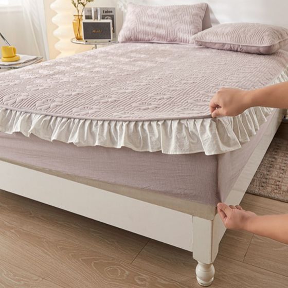 
Category A maternal and infant grade cotton fitted sheet single piece lace w quilted quilted mattress protector all-inclusive bed cover three-piece set