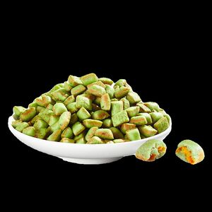 Pet cat grass sandwiches crispy cat and dog universal snacks beautiful hair grinding tooth clean mint biscuits small crispy main food
