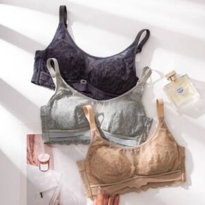 
Summer new silk adjustable girls' lace bra Japanese mulberry silk thin section breast-retracting underwear bra