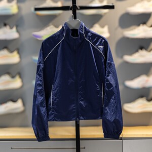 
Li Ning Sports Windbreaker Women's 2026 Spring New Fitness Loose and Comfortable Stand Collar Jacket Windbreaker AFDW758