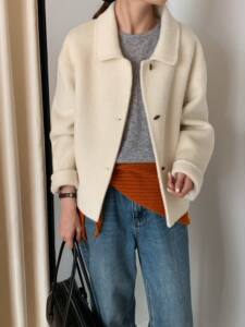 
2025 new Korean style double-sided cashmere coat for women short style small lapel wooden buckle casual woolen coat for women