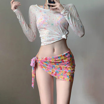 
Swimsuit, female sexy bikini, small breasts gathered, small floral split three-angle fake hot spring long-sleeved shirt