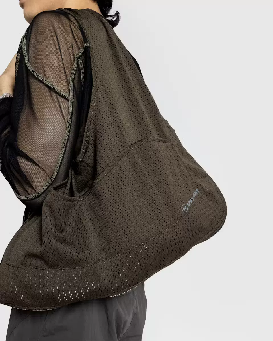 SATISFY Running tote bag トートバッグ エコバッグ SATISFY Running tote bagトートバッグ 大容量 エコバッグ