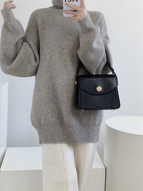 FlowGaga lazy style simple turtleneck hip-covering sweater for women in autumn and winter loose pullover thick knitted top