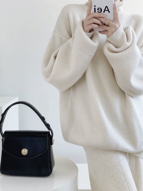 FlowGaga lazy style simple turtleneck hip-covering sweater for women in autumn and winter loose pullover thick knitted top