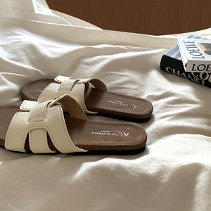 
Jinyu Deer, lazy temperament~ins, evening breeze, Baotou slippers for women in summer, wearing retro Roman beach slippers