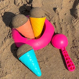 
Children's beach toys digging sand ice cream set to play with children's sand mold tools baby play with space sand spoon outdoor
