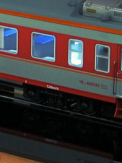 Train Heroine Model Tianchao N27 25g with Lights, Hard Seat, Hard Sleeper, Camping, Dining Car Yz Yw Postal