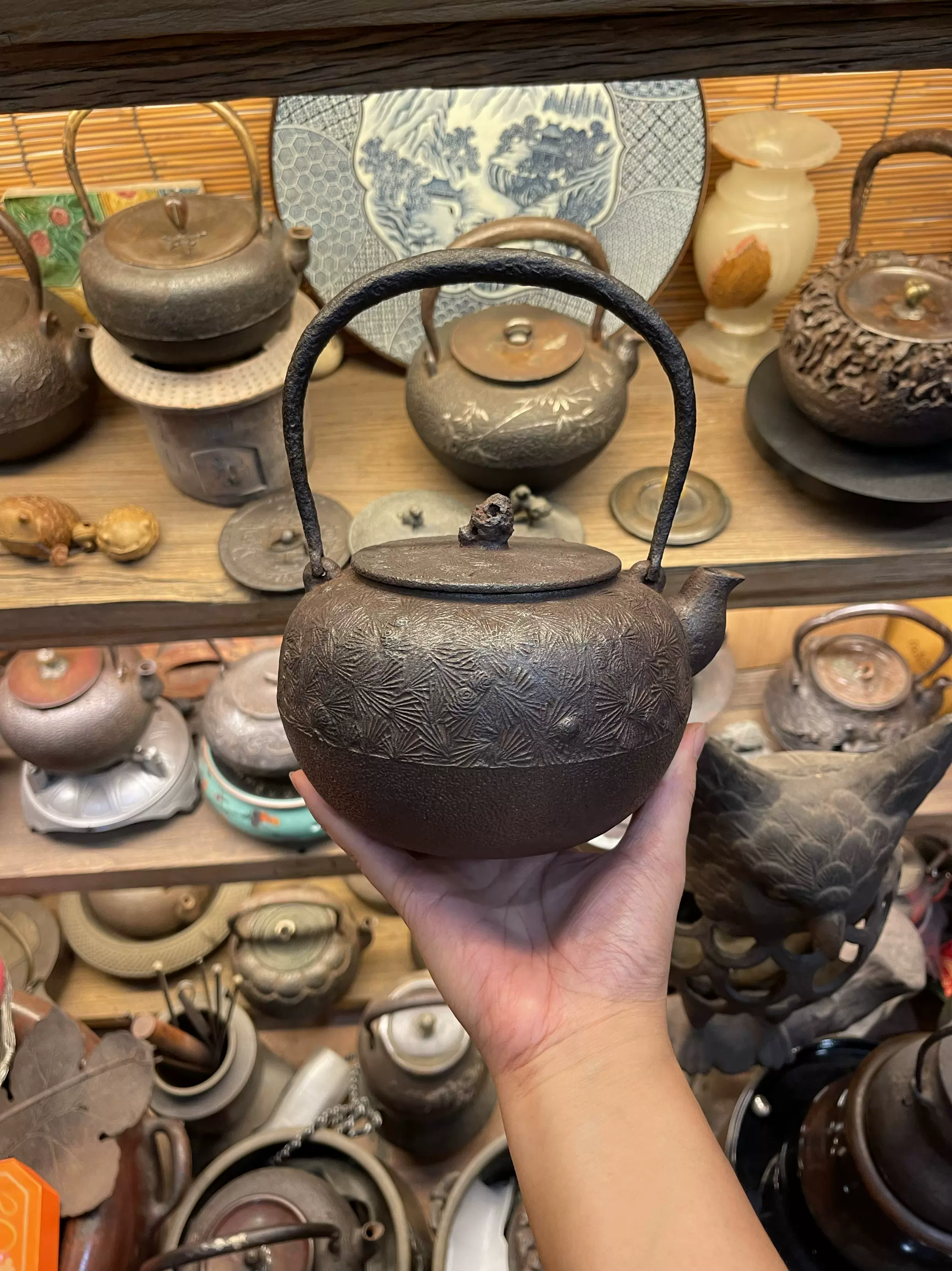 晴寿堂造日本老铁壶金银镶嵌岩肌古砂铁壶高端茶器龙文堂