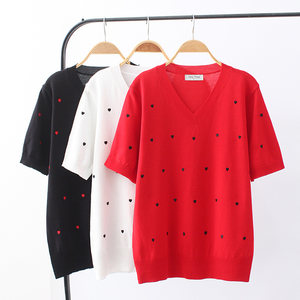 2023 Summer Korean Edition New Large Women's Casual Top Fat MM Loose V-neck Peach Heart Embroidered Knitted T-shirt