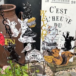 Japanese Style ins Vintage Wrought Iron Animal Series Small Cat and Rabbit Flower Holder Garden Balcony Flower Pot Decoration